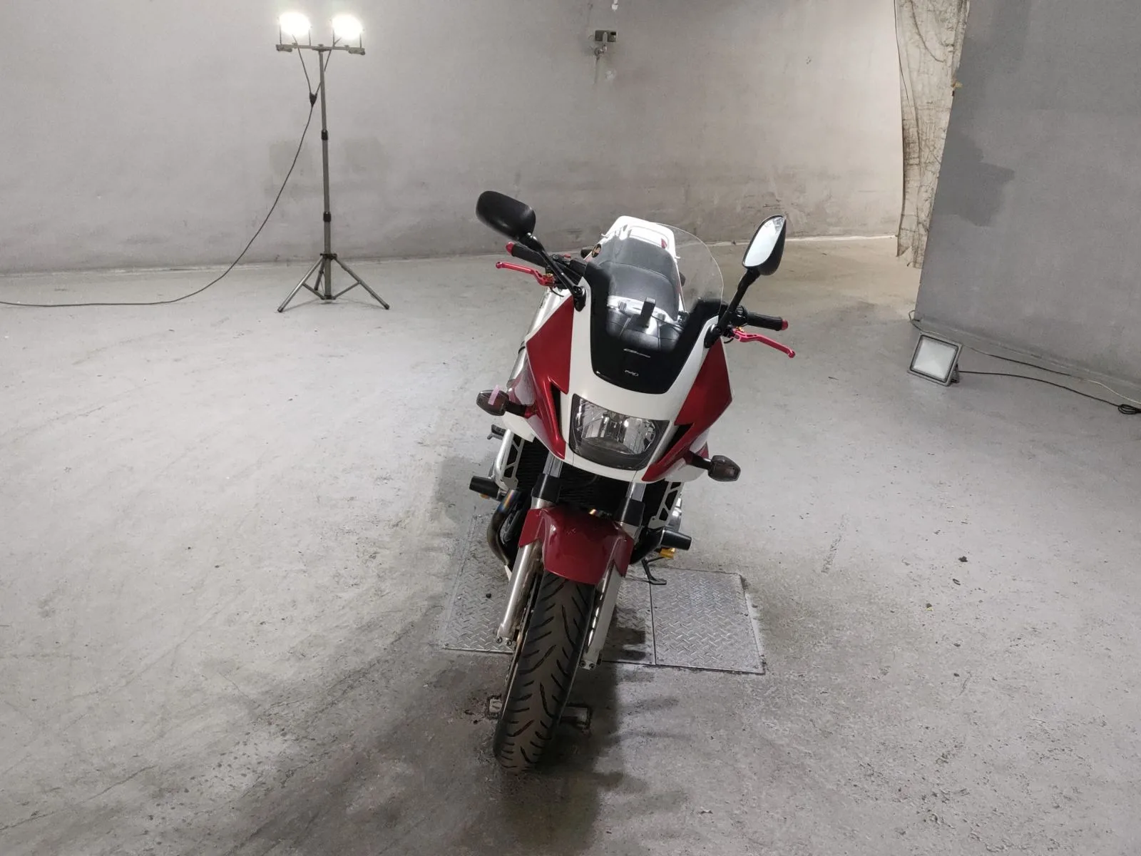 Honda CB1300SF BOLDOR с аукциона JBA, кадр 3