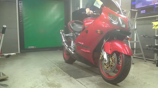 Kawasaki ZX-12R 2000 года из Японии