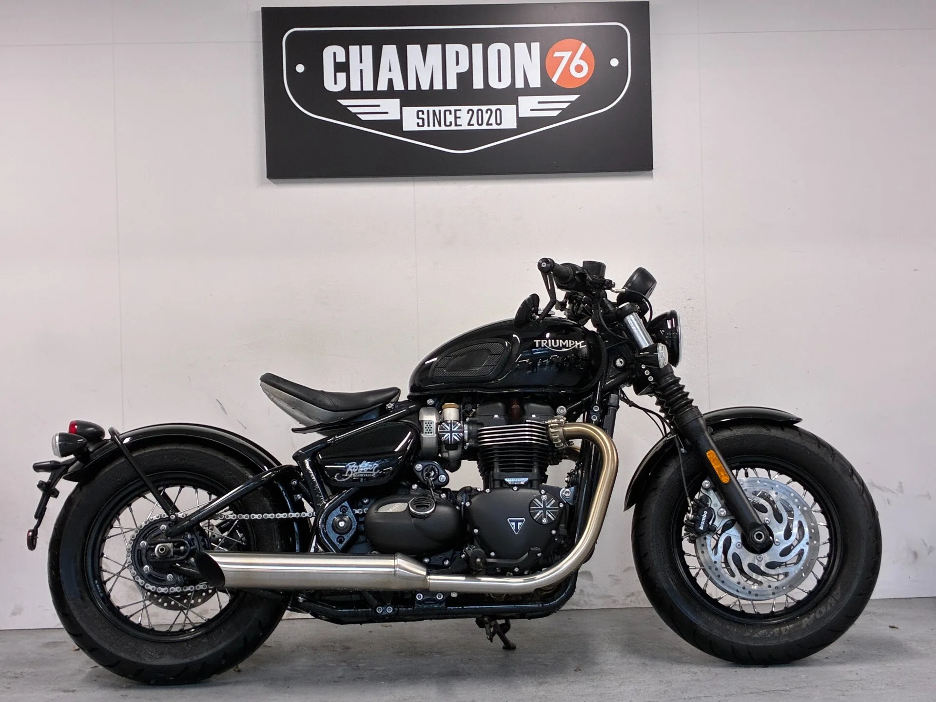 Triumph BONNEVILLE BO BAR 2023 года из Японии