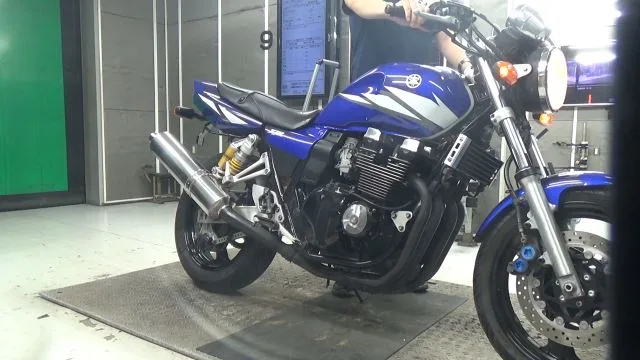 Yamaha XJR400R 2006 года из Японии