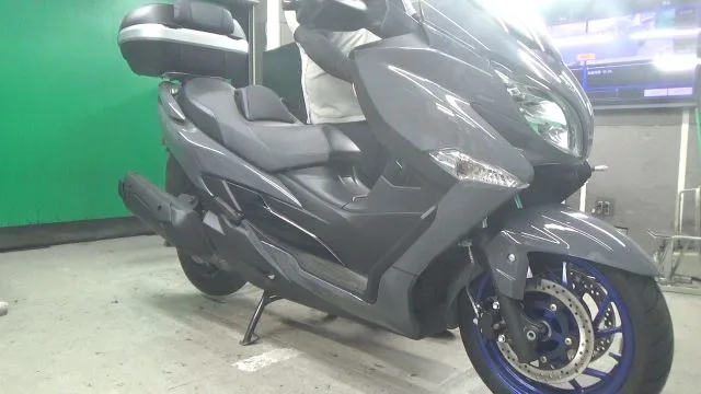 Suzuki BURGMAN 400A 2023 года из Японии