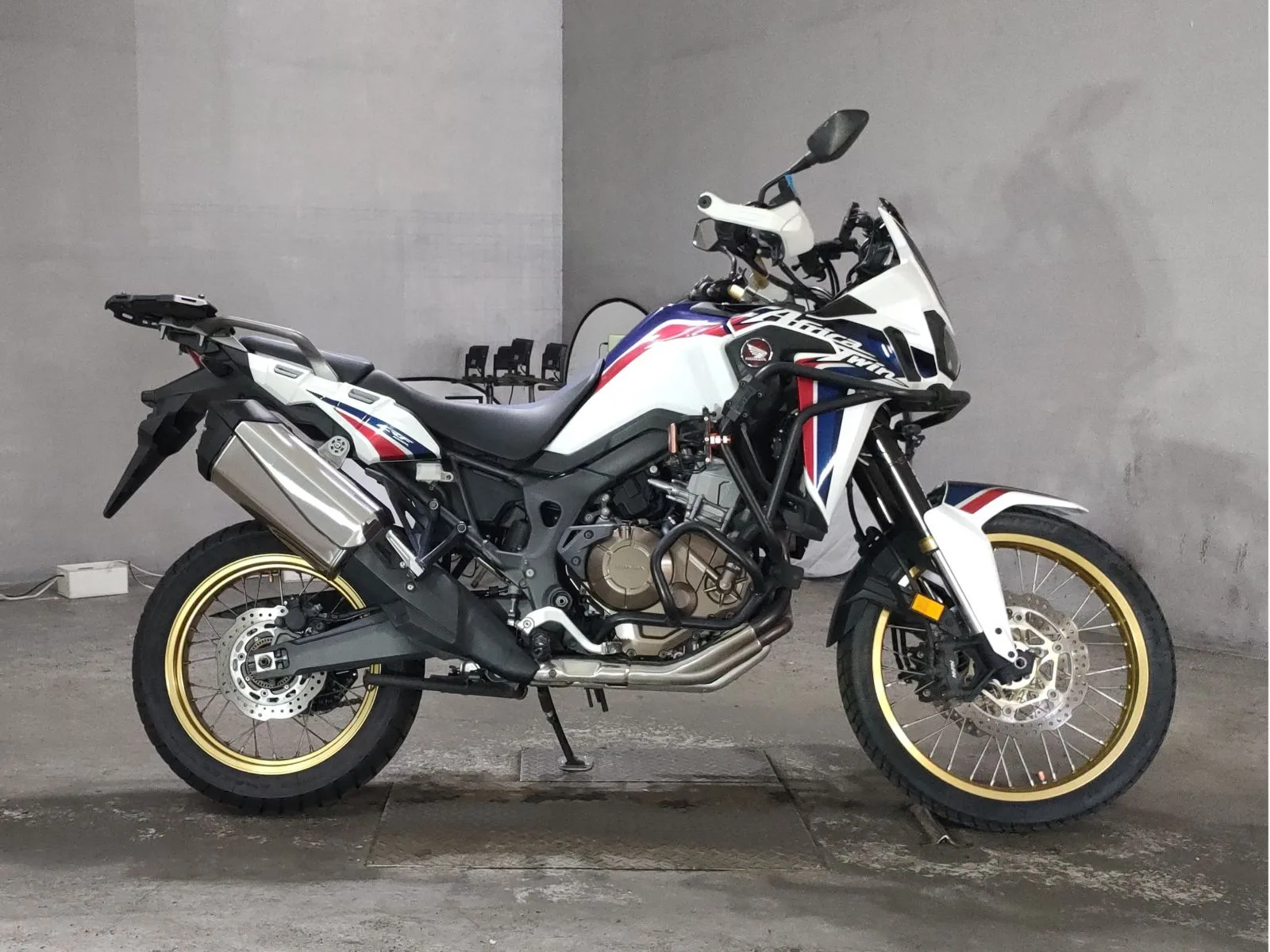 Honda CFR1000 AfricaTwin 2017 года с японского аукциона JBA