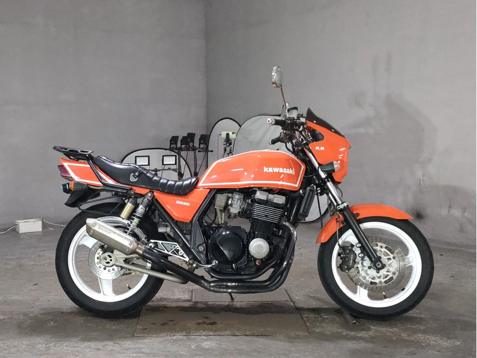Kawasaki ZRX400 из Японии