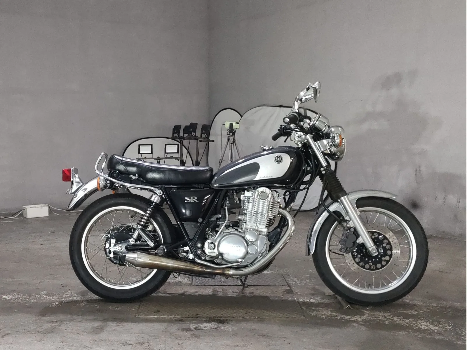 Yamaha SR400 с аукциона JBA, кадр 1
