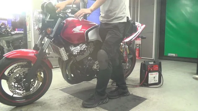 Honda CB400SFV с аукциона BDS, кадр 2