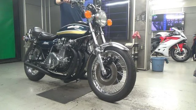 Kawasaki Z1 2026 года из Японии