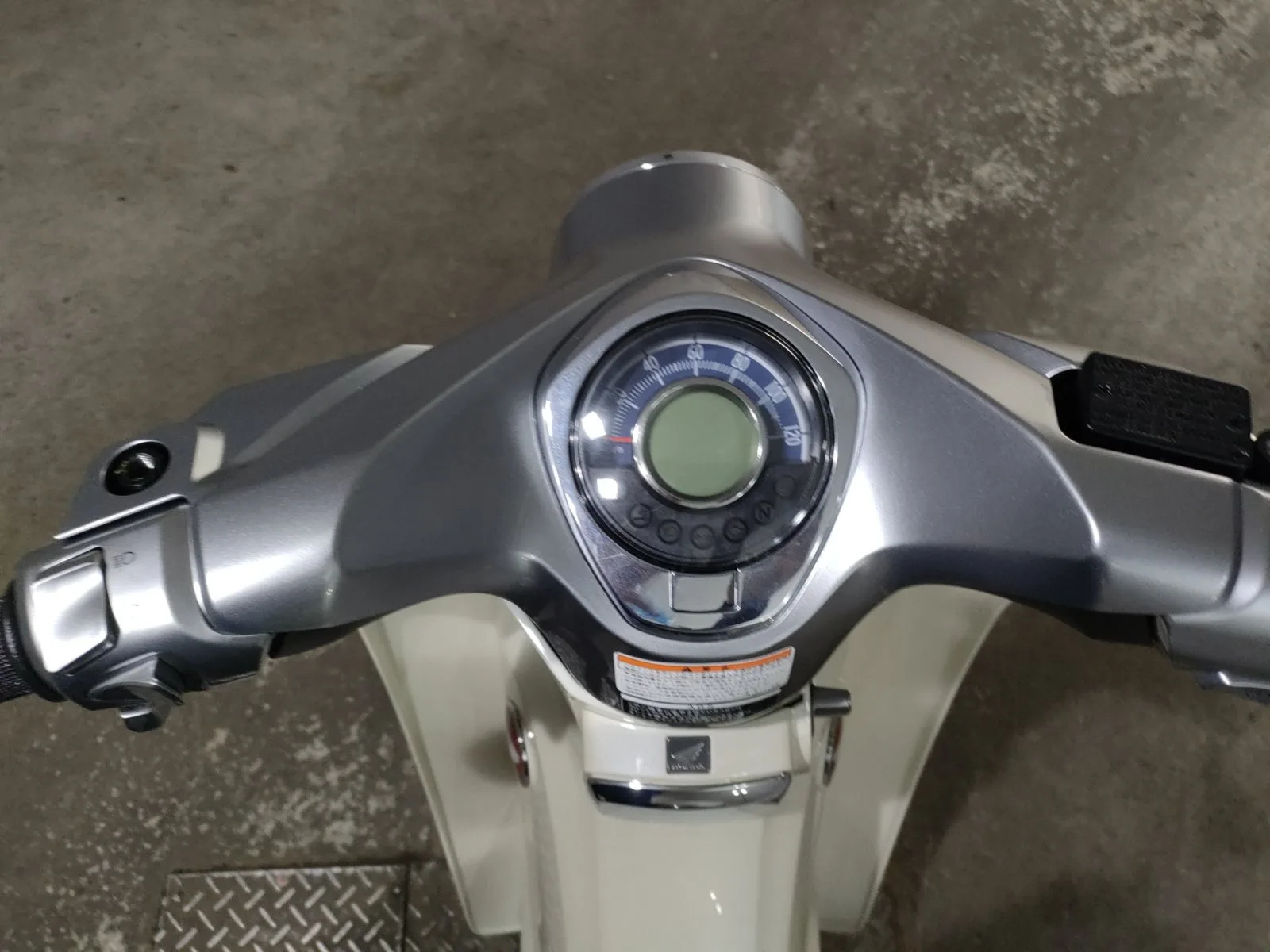 Honda SUPER CUB C125 с аукциона JBA, кадр 5