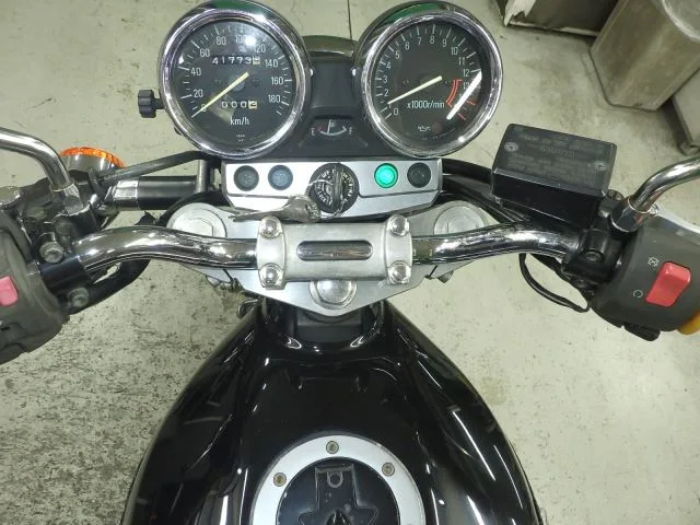 Kawasaki ZEPHYR400K с аукциона BDS, кадр 8