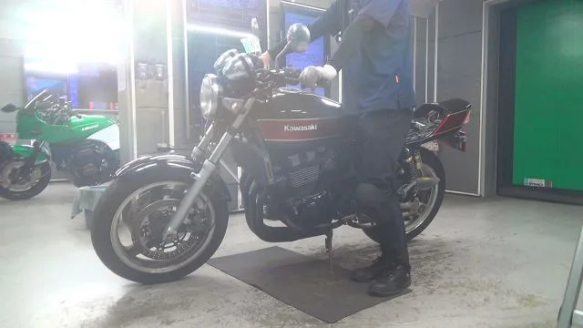 Kawasaki ZRX с аукциона BDS, кадр 2