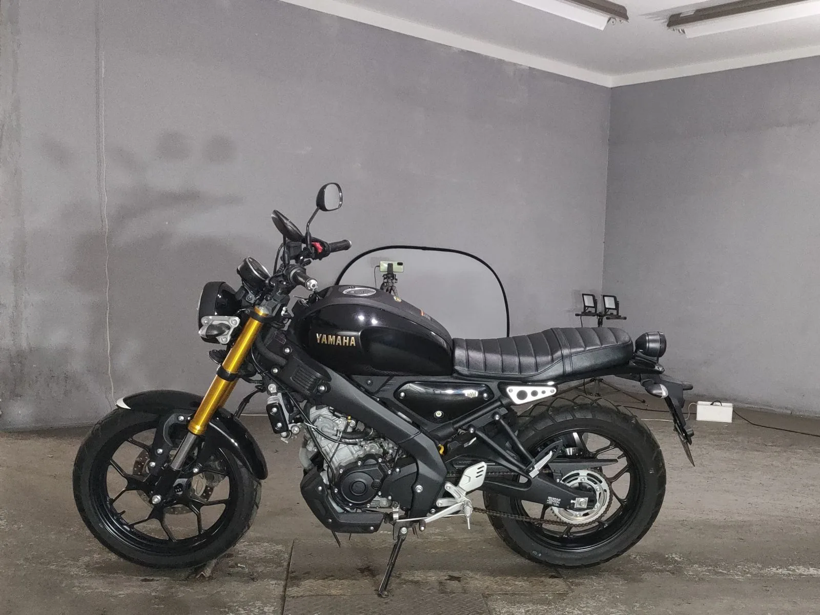 Yamaha XSR125 с аукциона JBA, кадр 2
