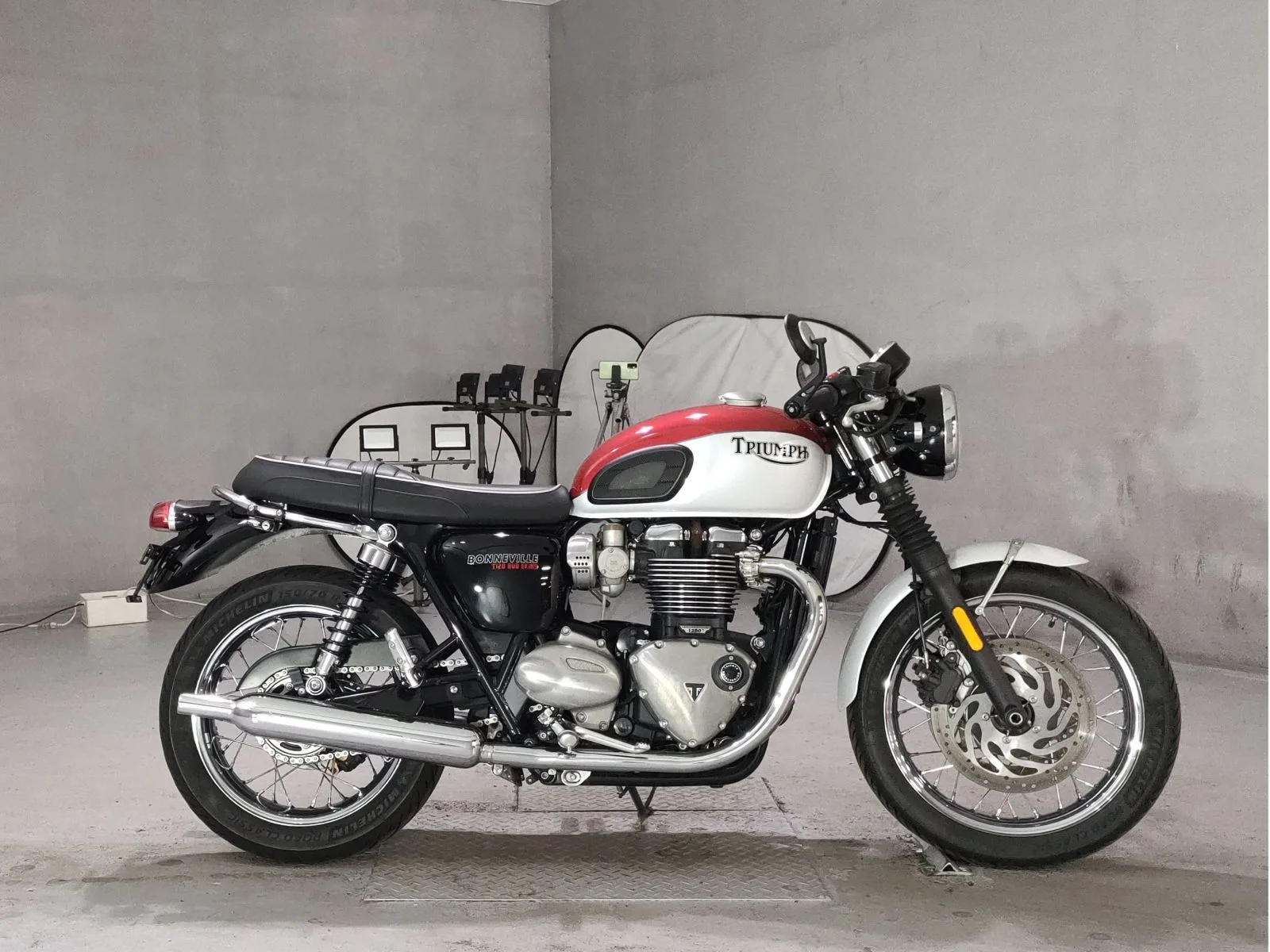 Triumph T120 BONNEVILLE с аукциона JBA, кадр 1