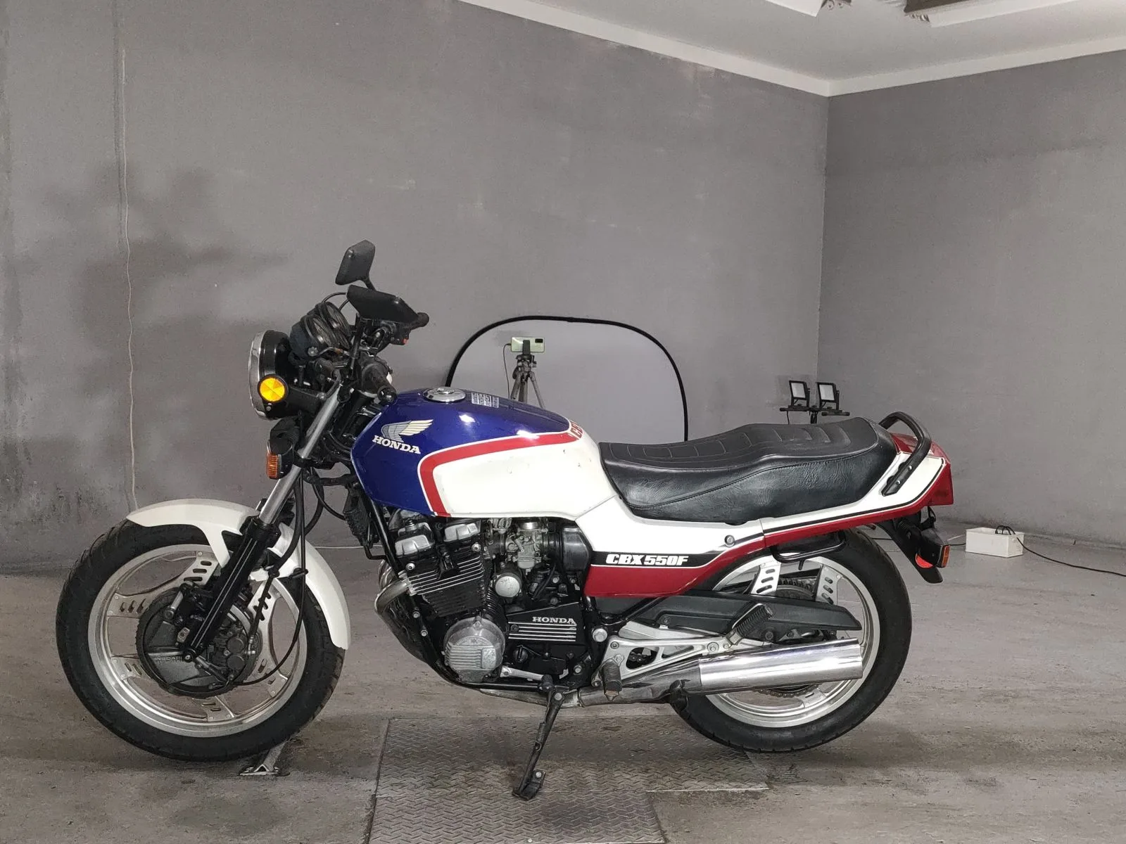 Honda CBX550 с аукциона JBA, кадр 2