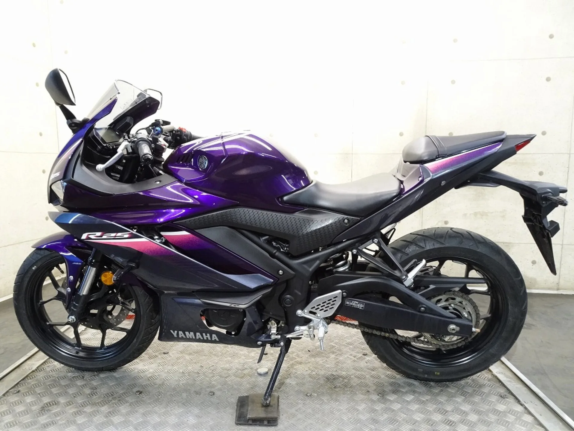 Yamaha YZF-R25 с аукциона AUCNET, кадр 2