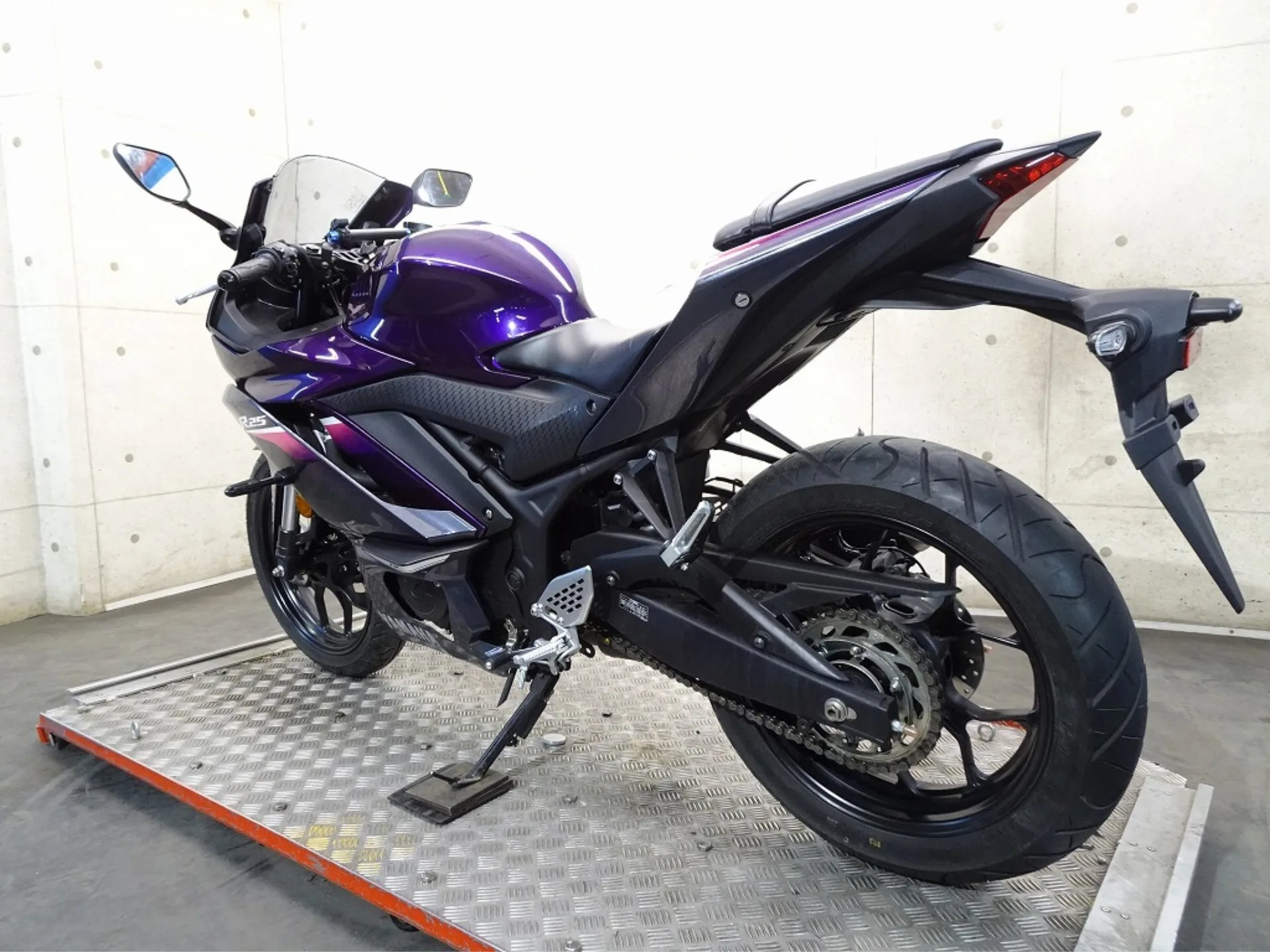 Yamaha YZF-R25 с аукциона AUCNET, кадр 9