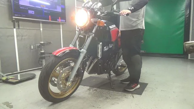 Suzuki GSX400 с аукциона BDS, кадр 2