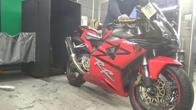 Honda CBR954RR 2003 года из Японии