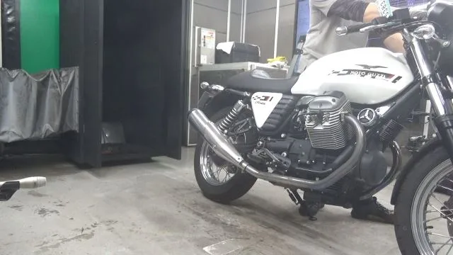 Moto Guzzi V7 CLASSIC с аукциона BDS, кадр 1