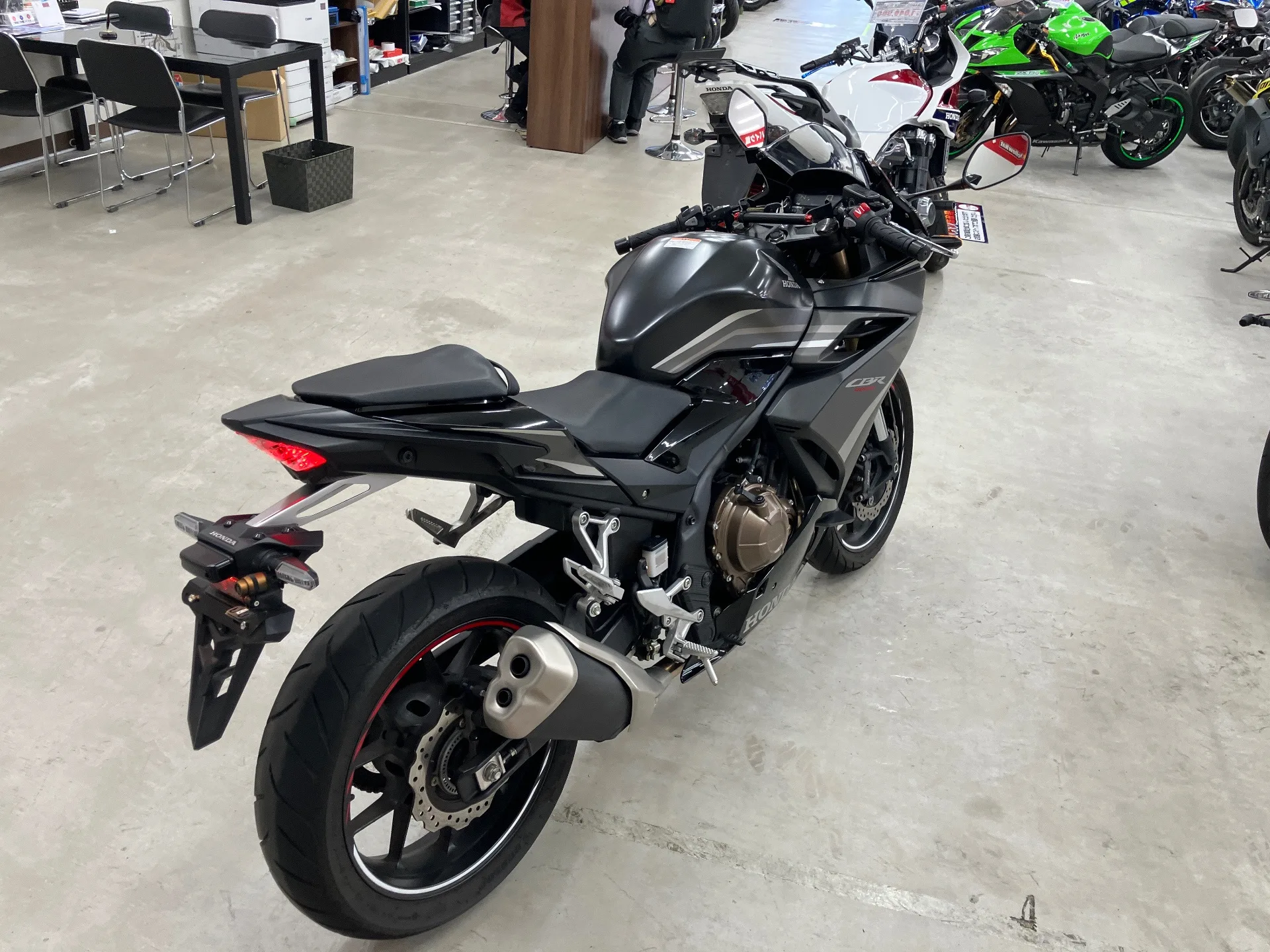 Honda CBR400R ABS с аукциона AUCNET, кадр 5