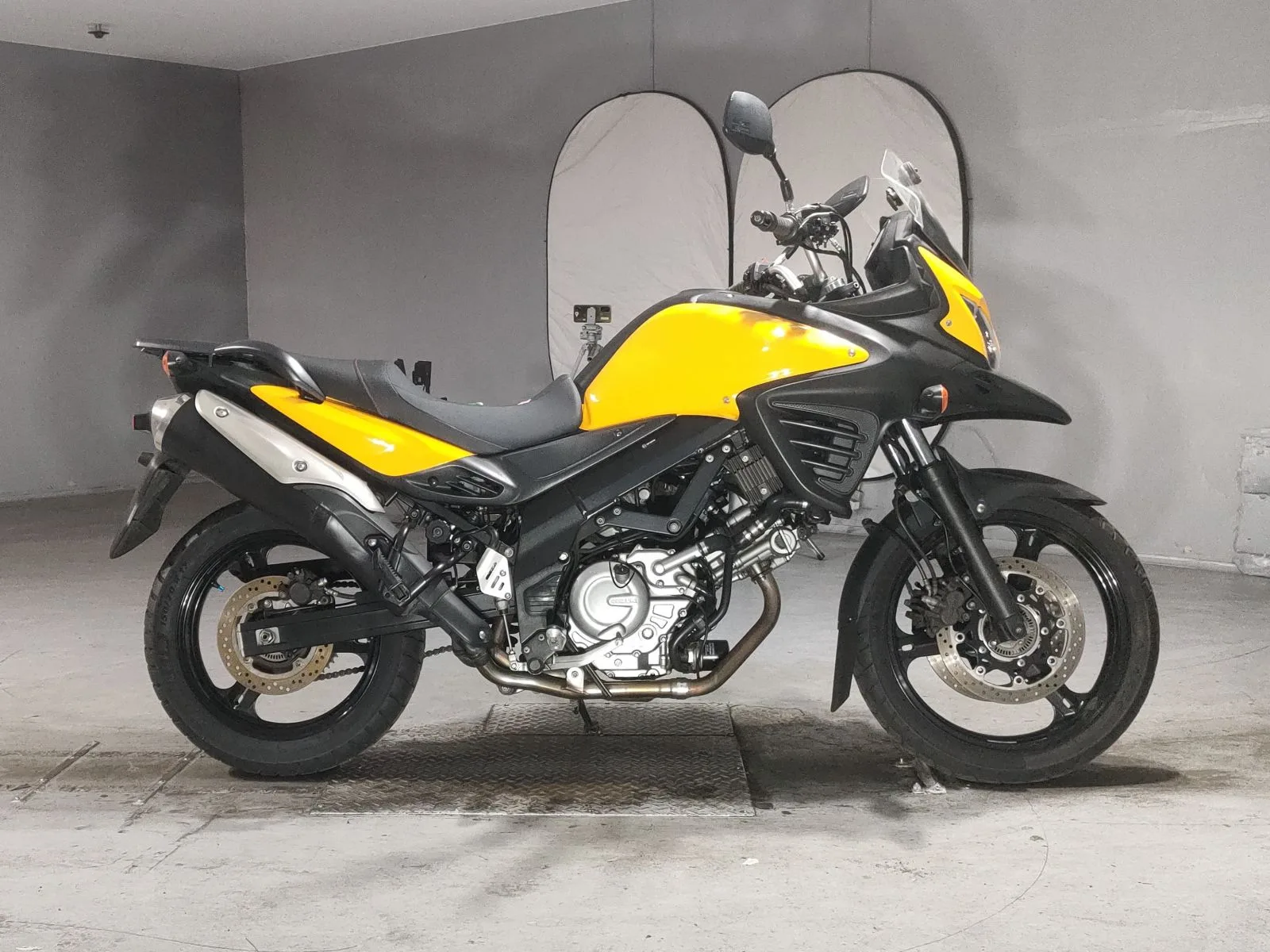 Suzuki V STROM650 2013 года из Японии