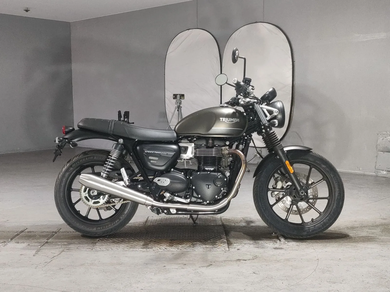 Triumph SPEED TWIN 900 2023 года из Японии
