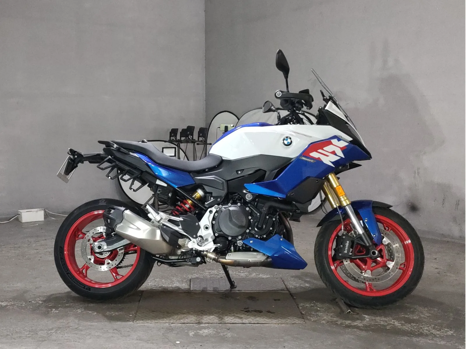 BMW F900XR 2025 года с японского аукциона JBA
