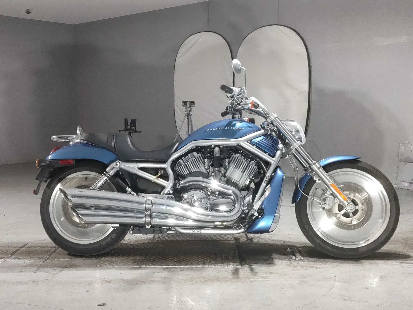 Harley-Davidson VRSCA1130 2004 года с японского аукциона JBA