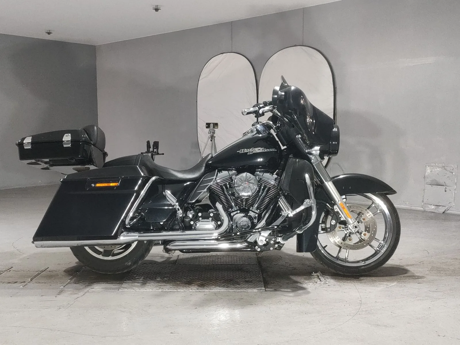 Harley-Davidson FLHX1690 2013 года из Японии