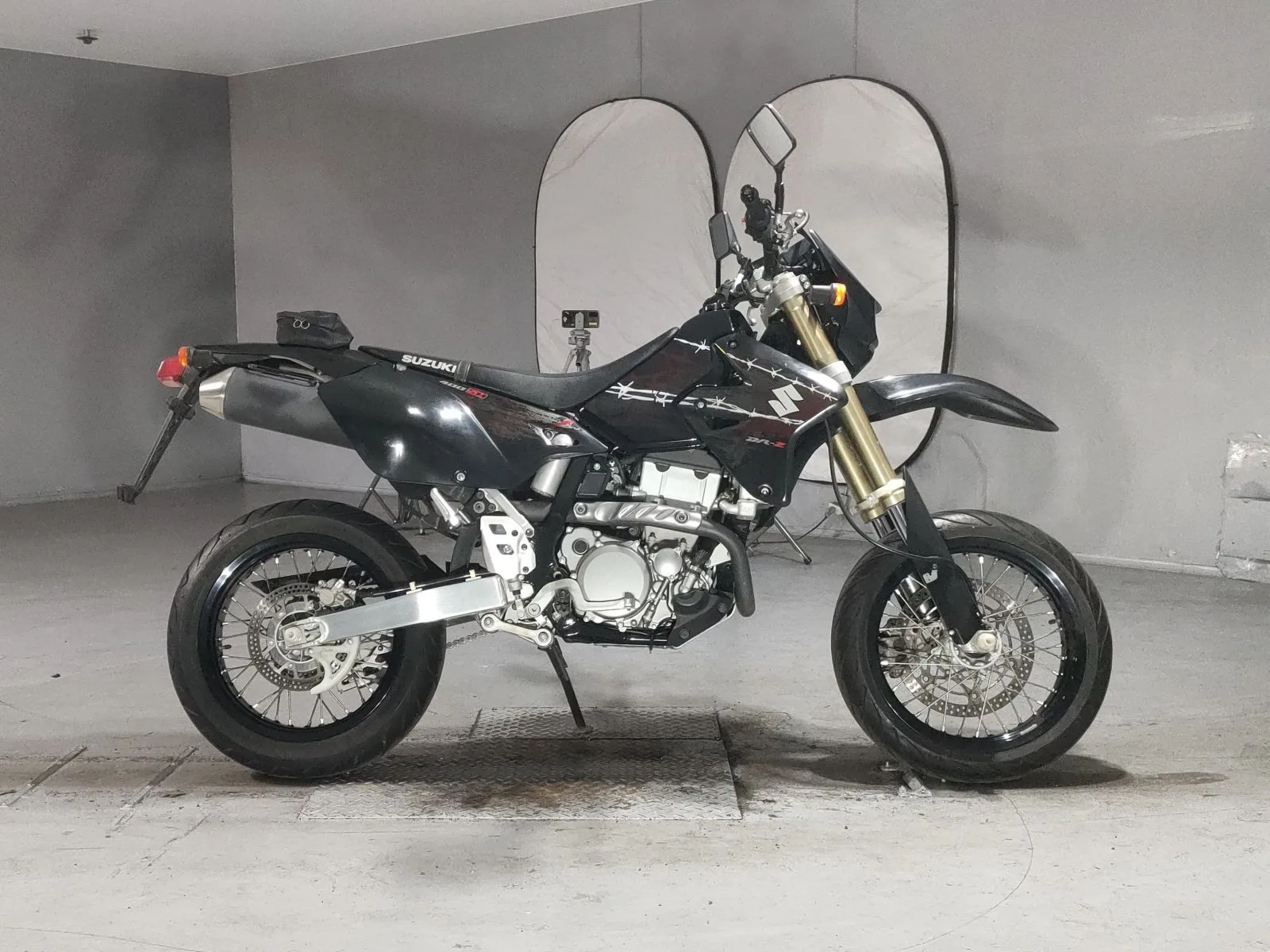 Suzuki DR-Z400SM 2010 года с японского аукциона JBA