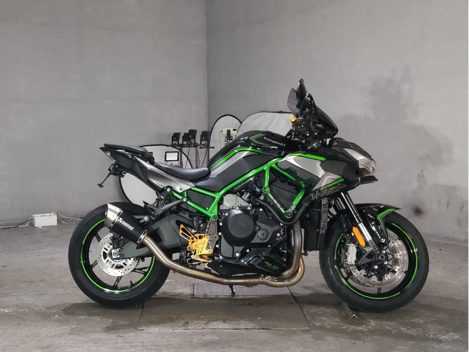 Kawasaki Z H2 2020 года с японского аукциона JBA