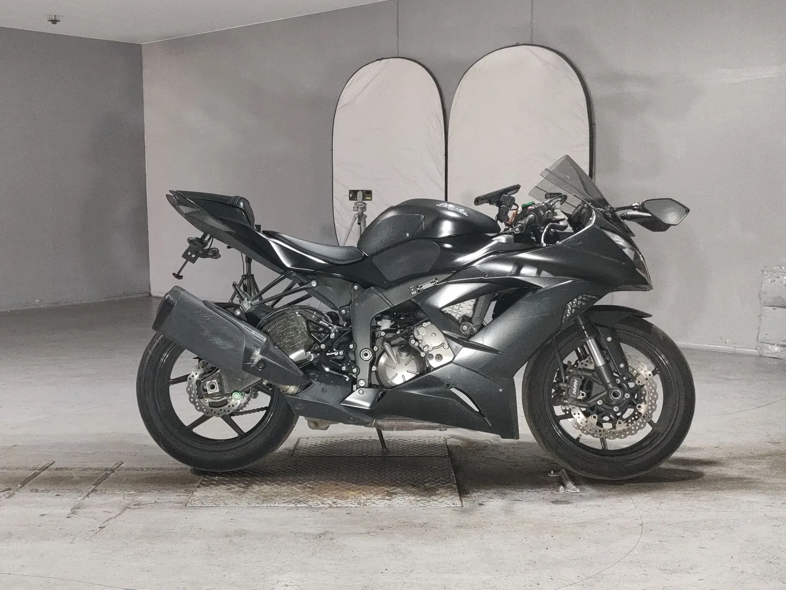 Kawasaki ZX-6R 2017 года из Японии