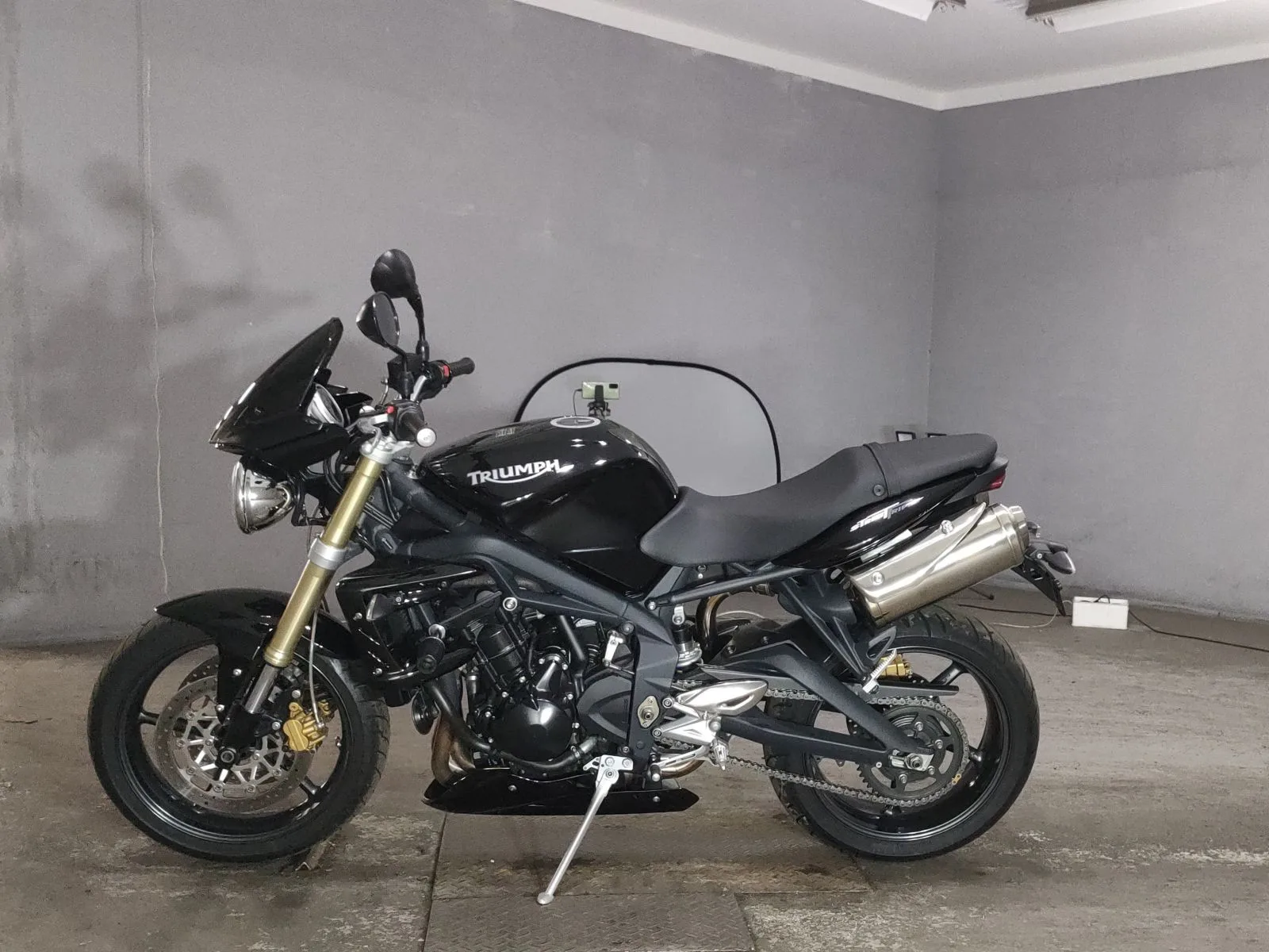 Triumph STREET TRIPLE с аукциона JBA, кадр 2