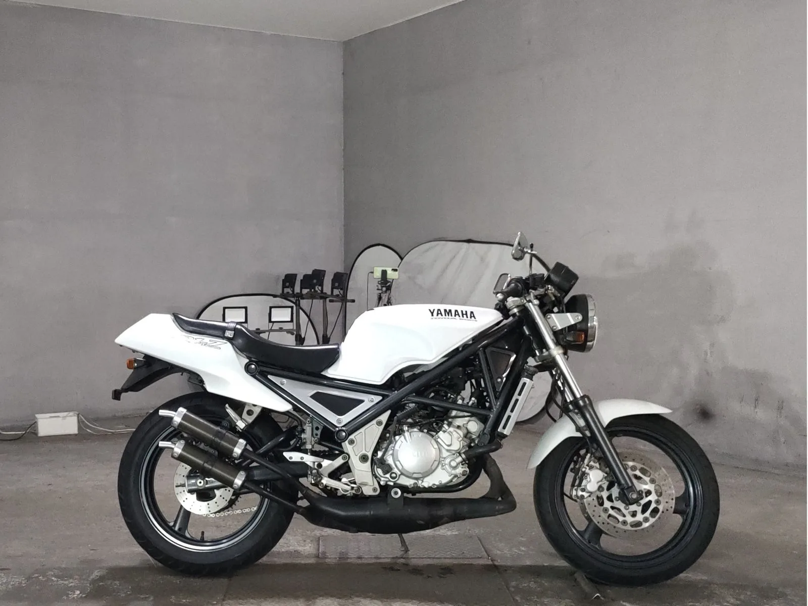 Yamaha R1-Z года из Японии