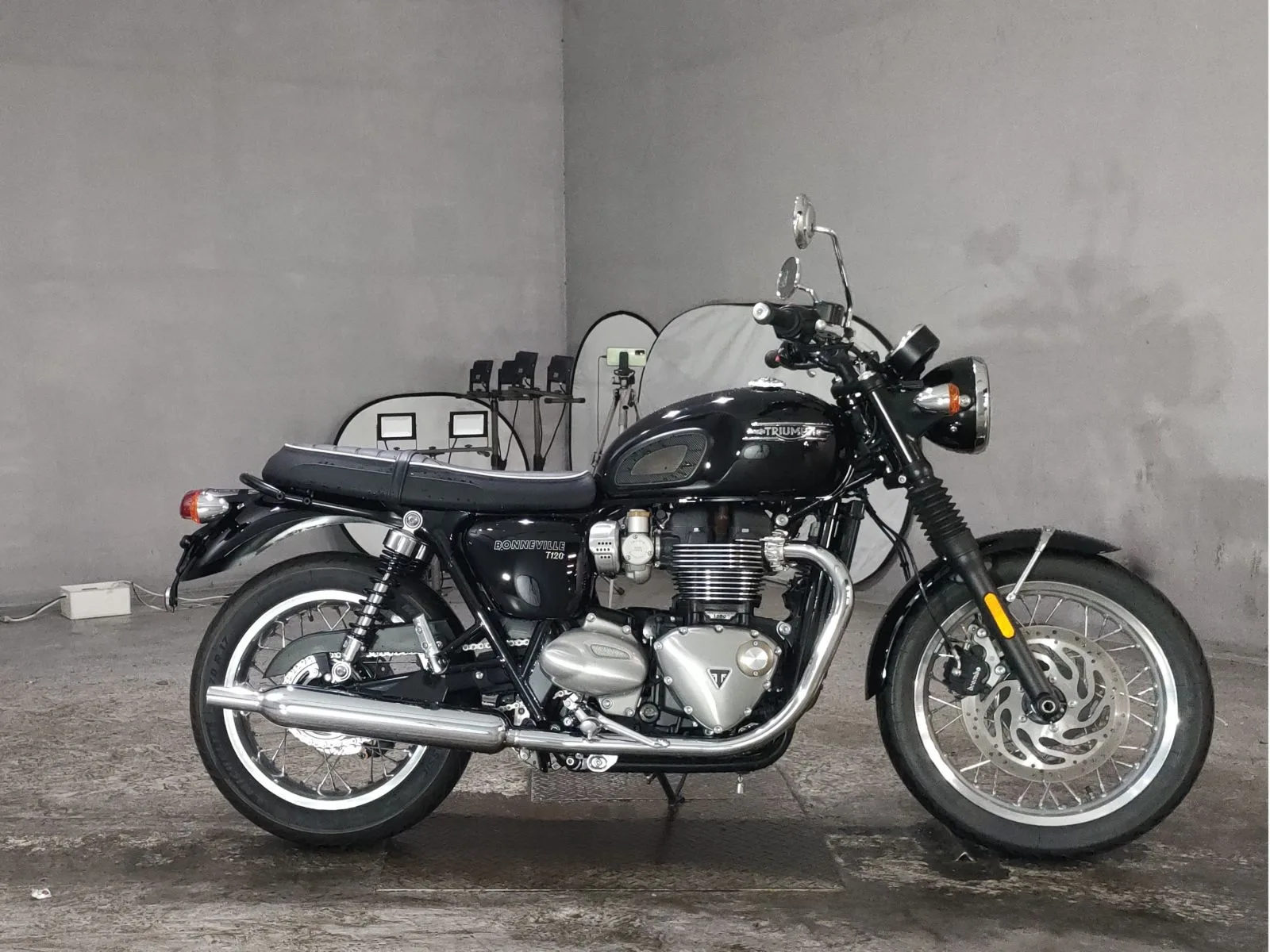 Triumph BONNEVILLE T120 2024 года с японского аукциона JBA