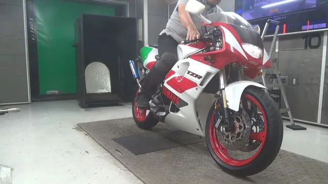 Yamaha TZR250R года из Японии