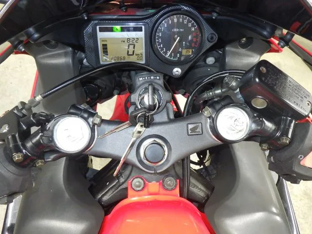 Honda CBR600F с аукциона BDS, кадр 8