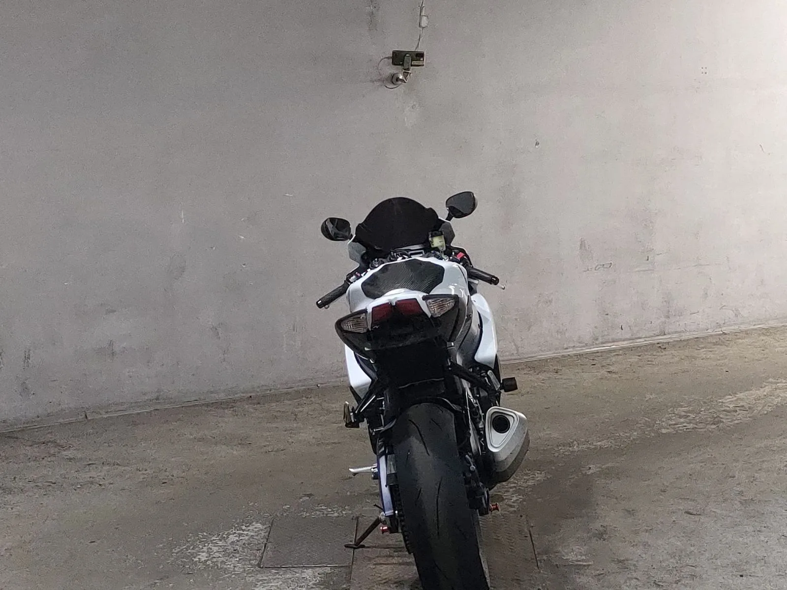 Suzuki GSX-R750 с аукциона JBA, кадр 4