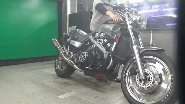 Yamaha V-MAX 2001 года из Японии