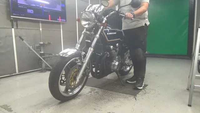Kawasaki ZEPHYR750 с аукциона BDS, кадр 2
