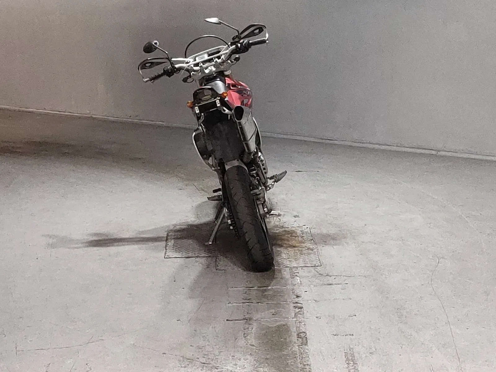 Honda XR250 MOTARD с аукциона JBA, кадр 4