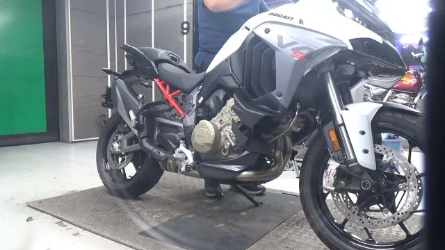 Ducati MULTISTRADA V4S 2026 года из Японии