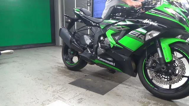 Kawasaki ZX-6RA с аукциона BDS, кадр 1