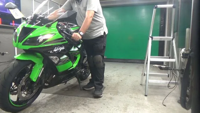 Kawasaki ZX-6RA с аукциона BDS, кадр 2