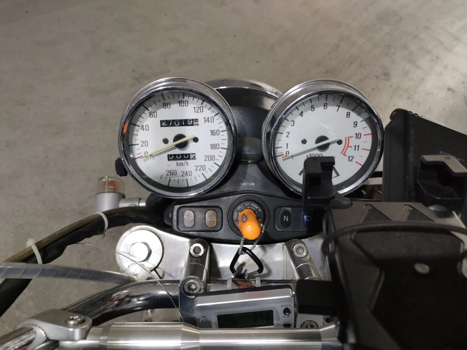 Kawasaki ZEPHYR750 с аукциона JBA, кадр 5