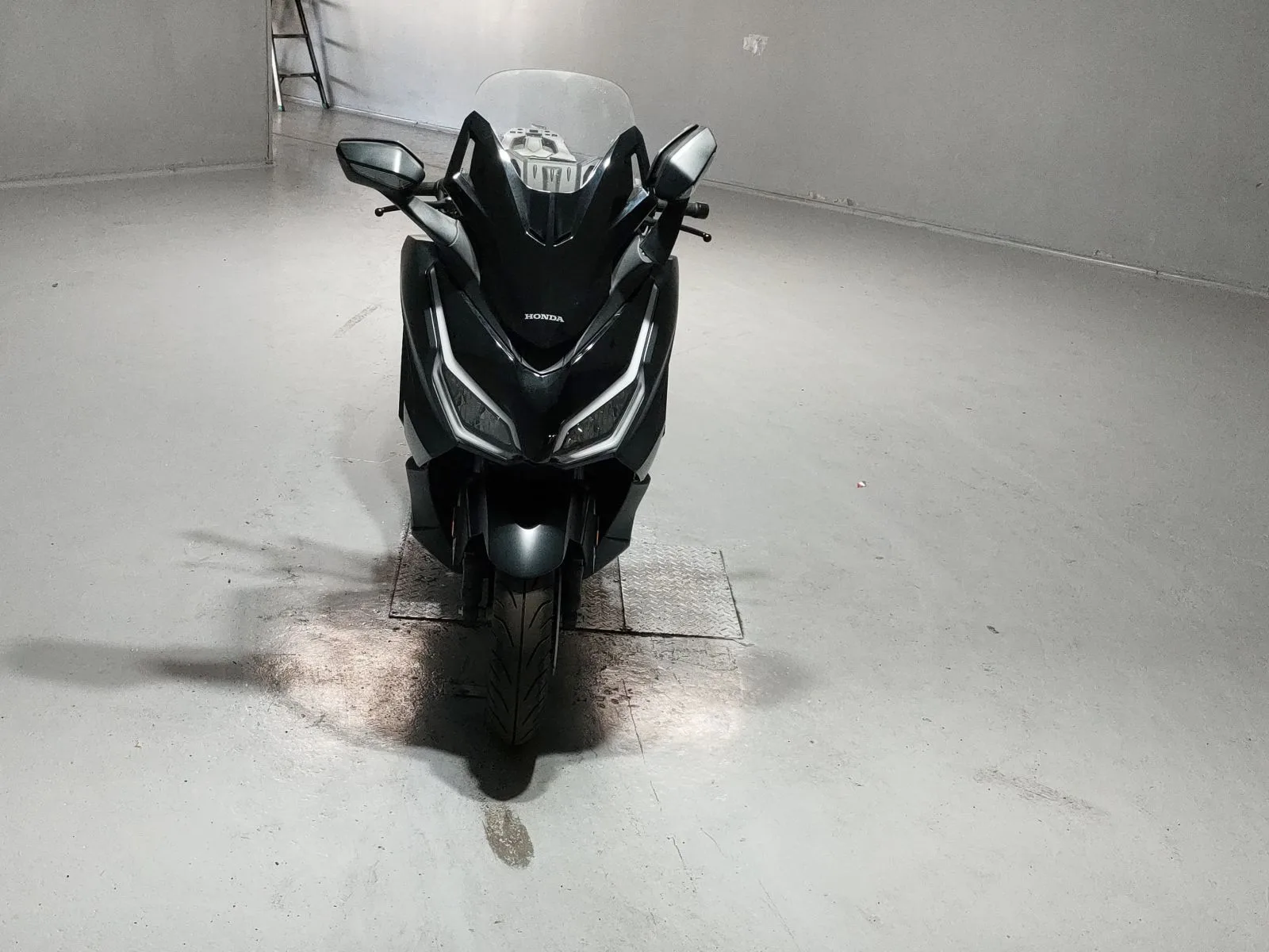 Honda FORZA с аукциона JBA, кадр 3