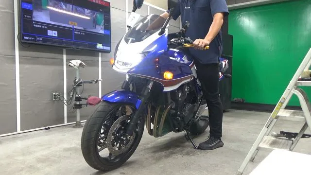 Honda CB400SFV-4 BOLDOR с аукциона BDS, кадр 2