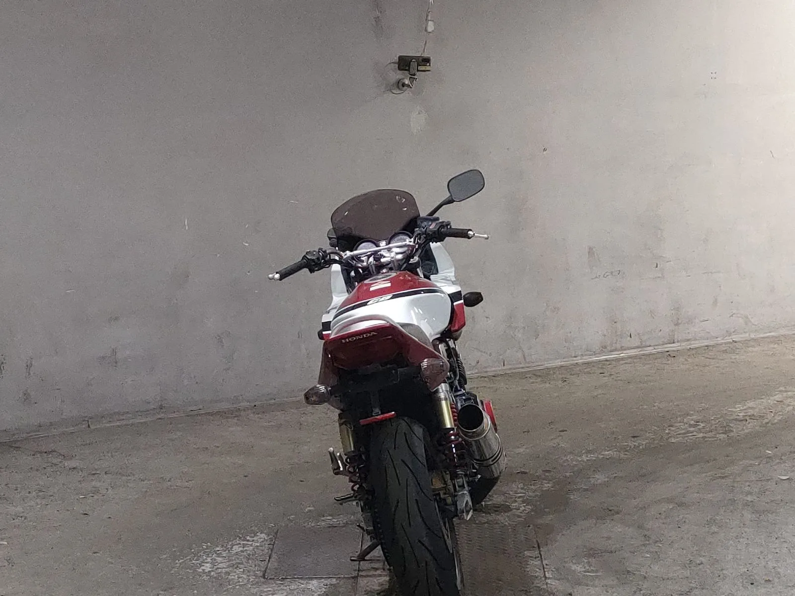 Honda CB400SFV-3 BOLDOR с аукциона JBA, кадр 4