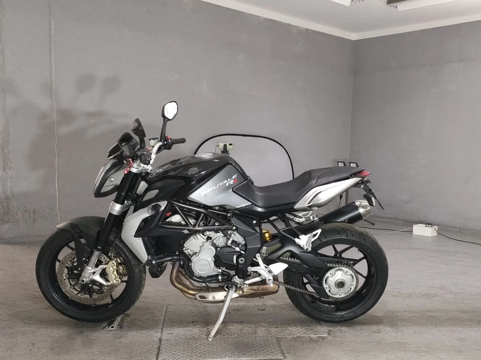 MV Agusta BRUTALE 800 с аукциона JBA, кадр 2