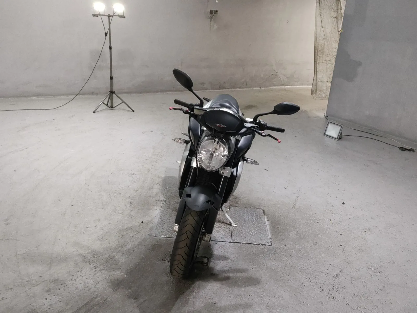 MV Agusta BRUTALE 800 с аукциона JBA, кадр 3