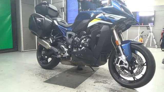 BMWS1000XR 2024 года из Японии