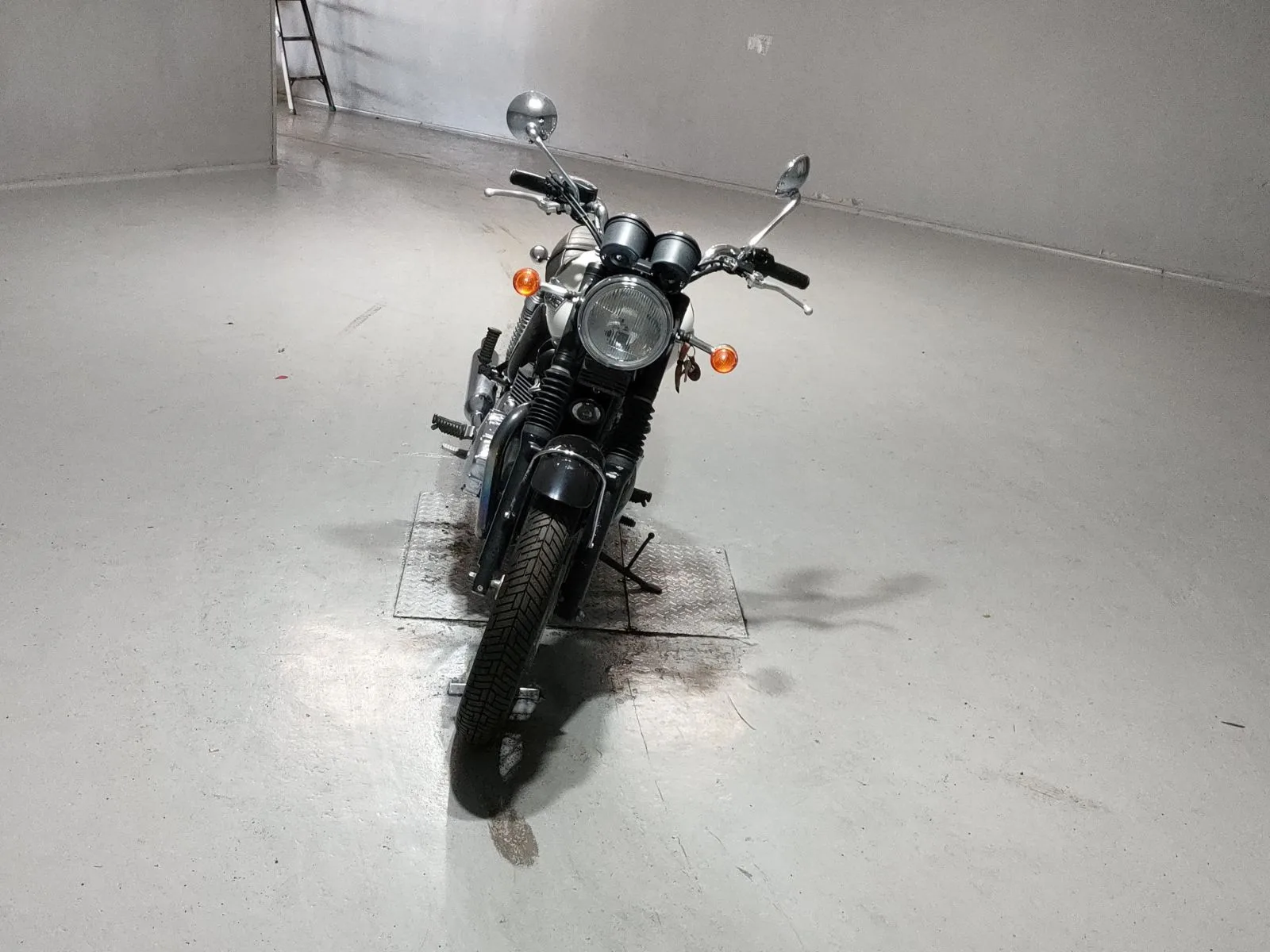 Triumph T100 BONNEVILLE с аукциона JBA, кадр 3